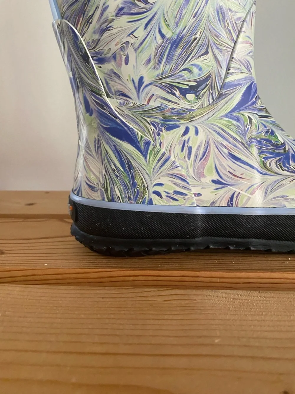 BOGS Purple Blue Periwinkle Marble Pull On Rain Boots Youth 2